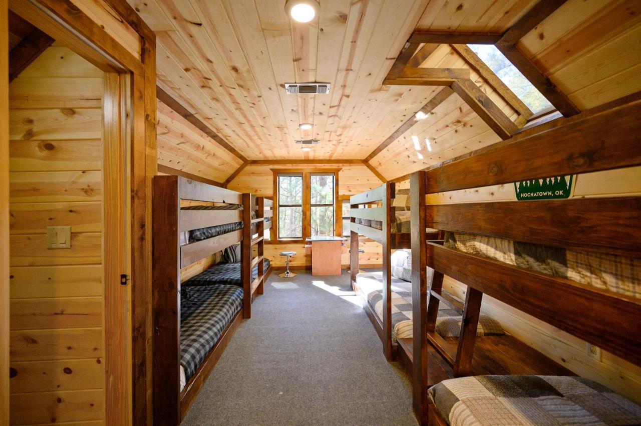 The Eastwood Spacious Retreat With 4 King En-Suites - Hot Tub - Pet-Friendly - Cozy Fire Pit - Prime Location - Multi-Family Броукън Боу Екстериор снимка