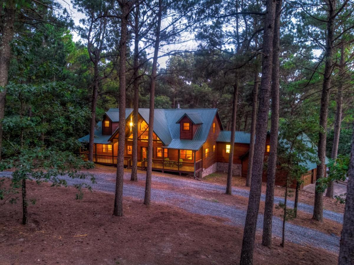 The Eastwood Spacious Retreat With 4 King En-Suites - Hot Tub - Pet-Friendly - Cozy Fire Pit - Prime Location - Multi-Family Броукън Боу Екстериор снимка