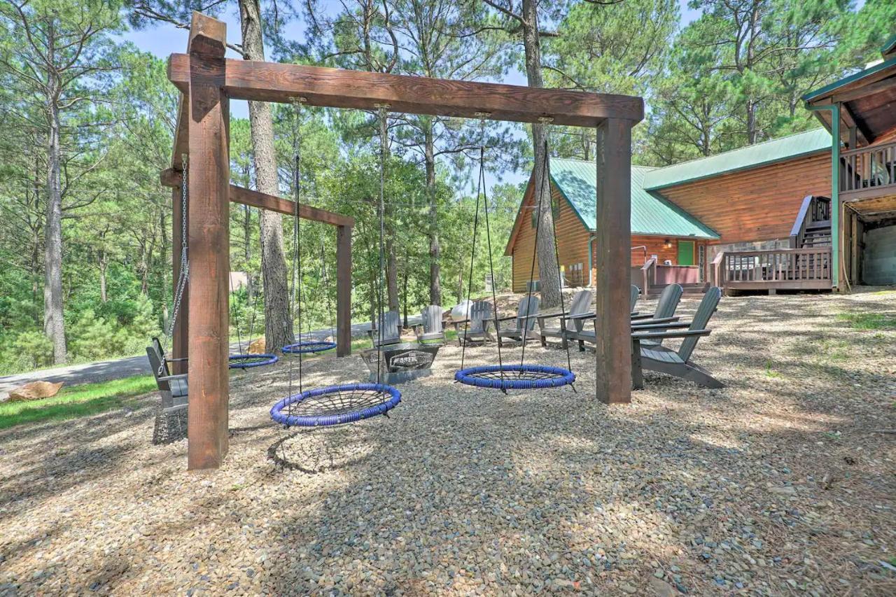 The Eastwood Spacious Retreat With 4 King En-Suites - Hot Tub - Pet-Friendly - Cozy Fire Pit - Prime Location - Multi-Family Броукън Боу Екстериор снимка