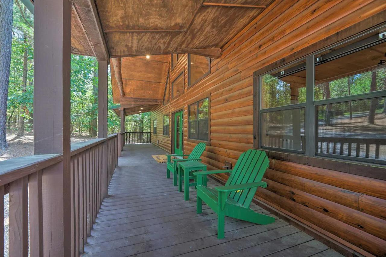 The Eastwood Spacious Retreat With 4 King En-Suites - Hot Tub - Pet-Friendly - Cozy Fire Pit - Prime Location - Multi-Family Броукън Боу Екстериор снимка