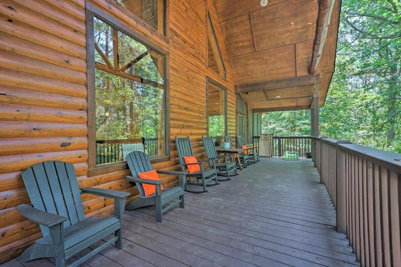 The Eastwood Spacious Retreat With 4 King En-Suites - Hot Tub - Pet-Friendly - Cozy Fire Pit - Prime Location - Multi-Family Броукън Боу Екстериор снимка